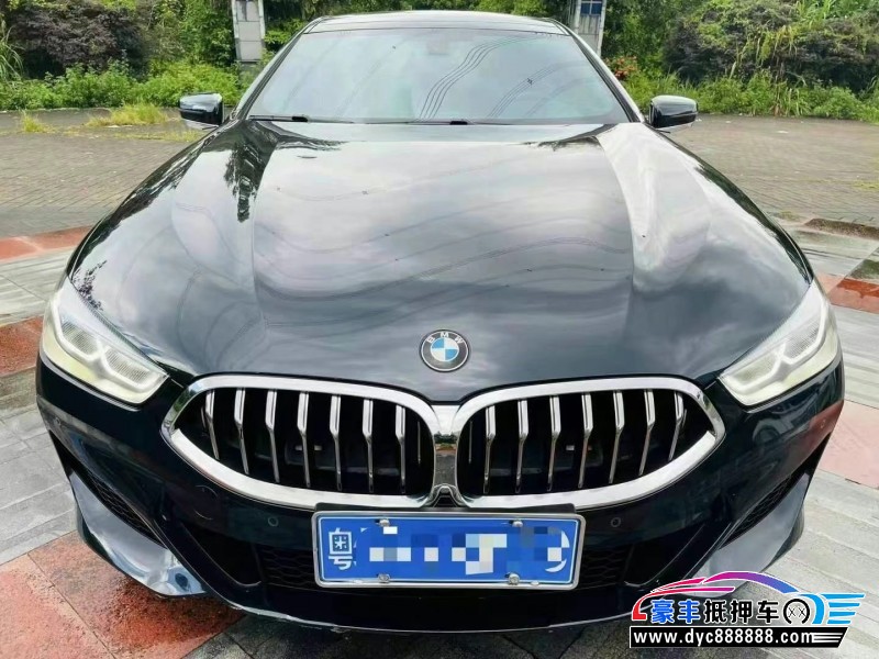 21年宝马8系轿车抵押车出售