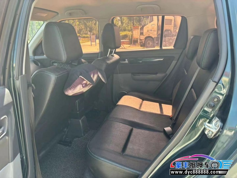 17年铃木雨燕轿车抵押车出售