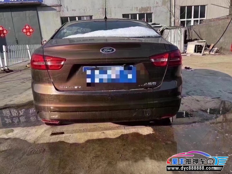 15年福特福睿斯轿车抵押车出售