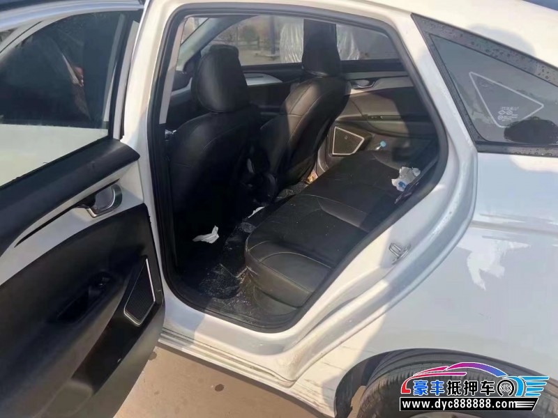 24年吉利几何轿车抵押车出售