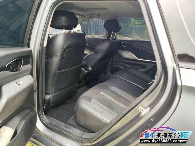 22年宝骏vallia轿车抵押车出售