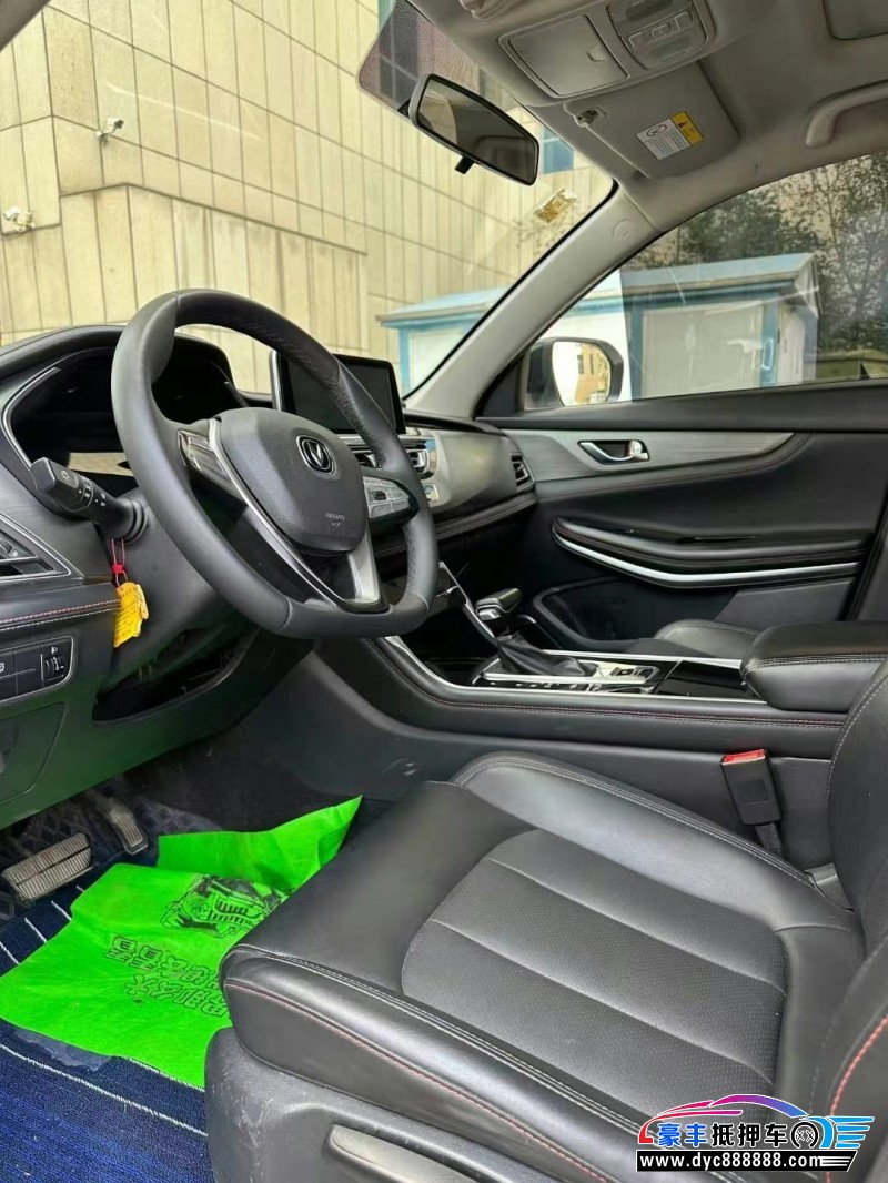 21年长安CS75轿车抵押车出售