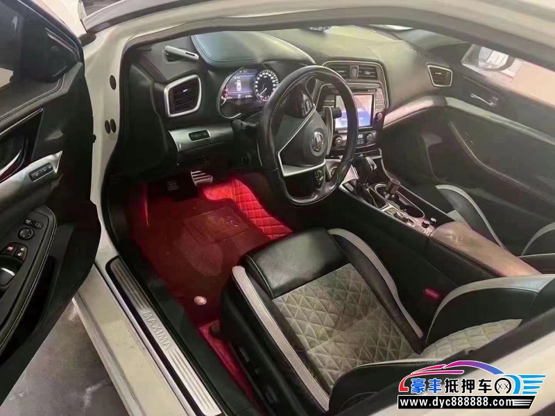 16年日产西玛轿车抵押车出售