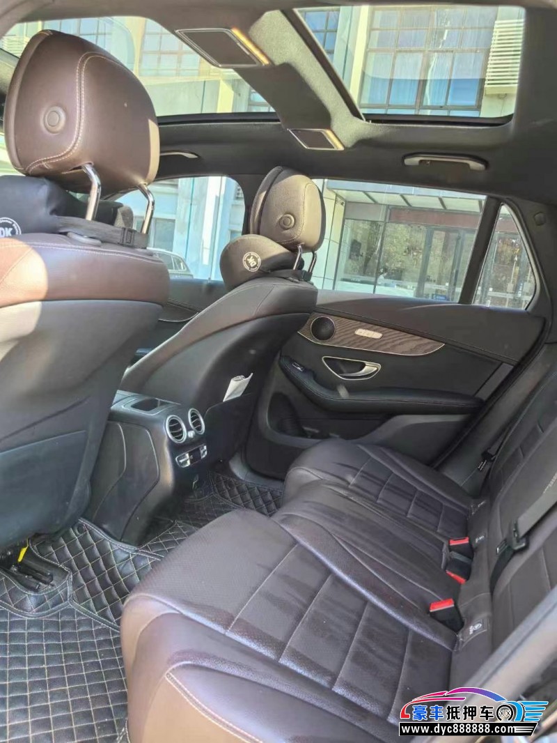 22年奔驰GLCSUV抵押车出售