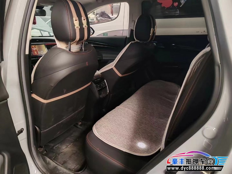 22年东风风神AX7轿车抵押车出售