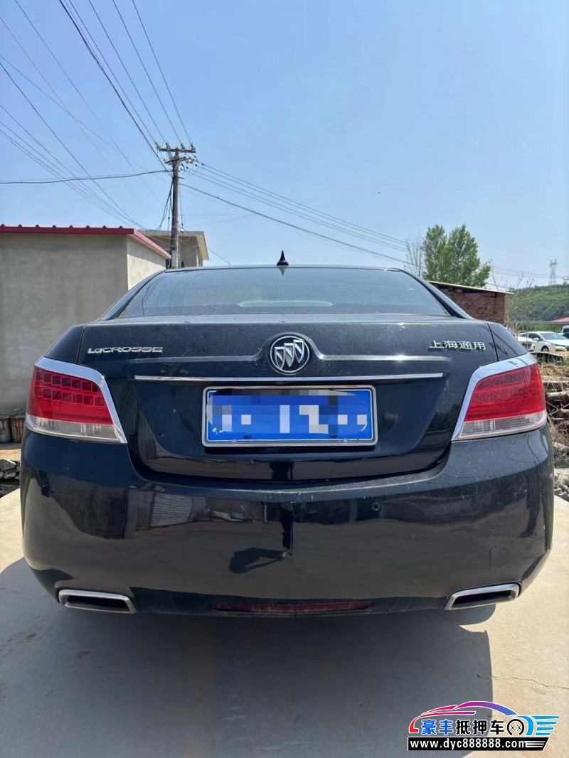 10年别克君越轿车抵押车出售