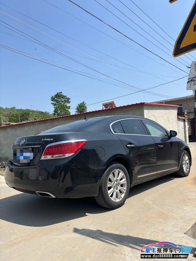 10年别克君越轿车抵押车出售