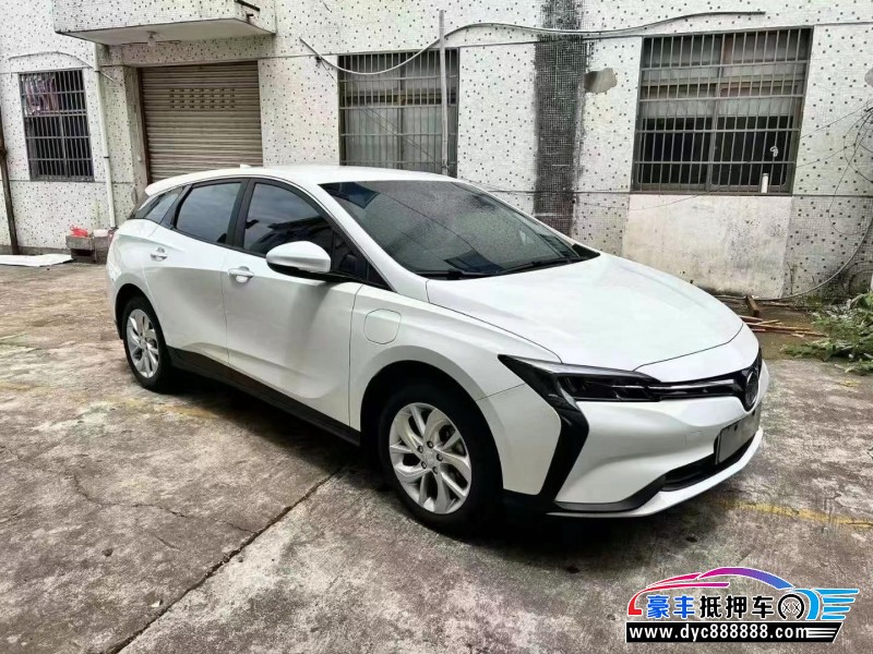 24年别克微蓝轿车抵押车出售