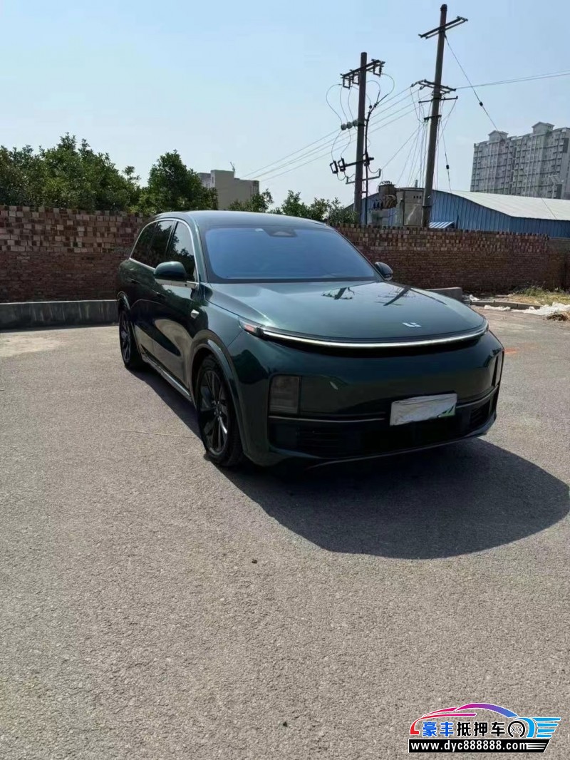 23年理想L8轿车抵押车出售