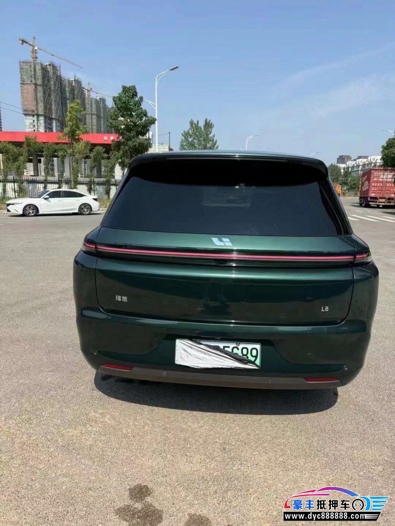 23年理想L8轿车抵押车出售