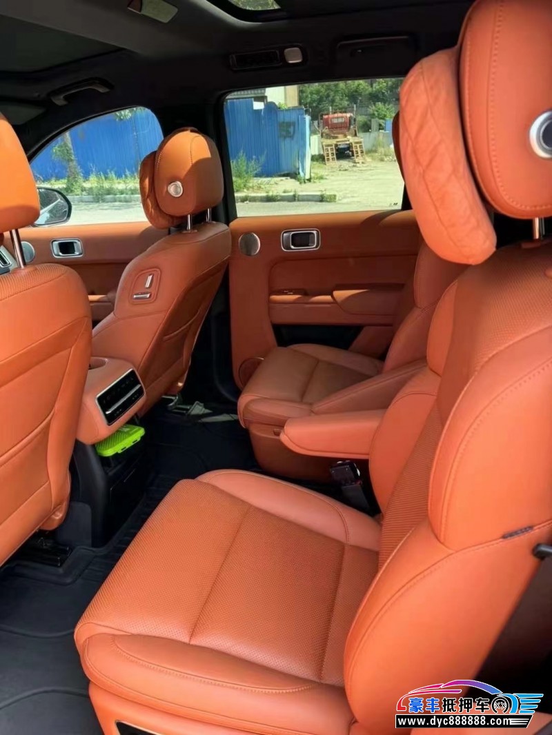 23年理想L8轿车抵押车出售