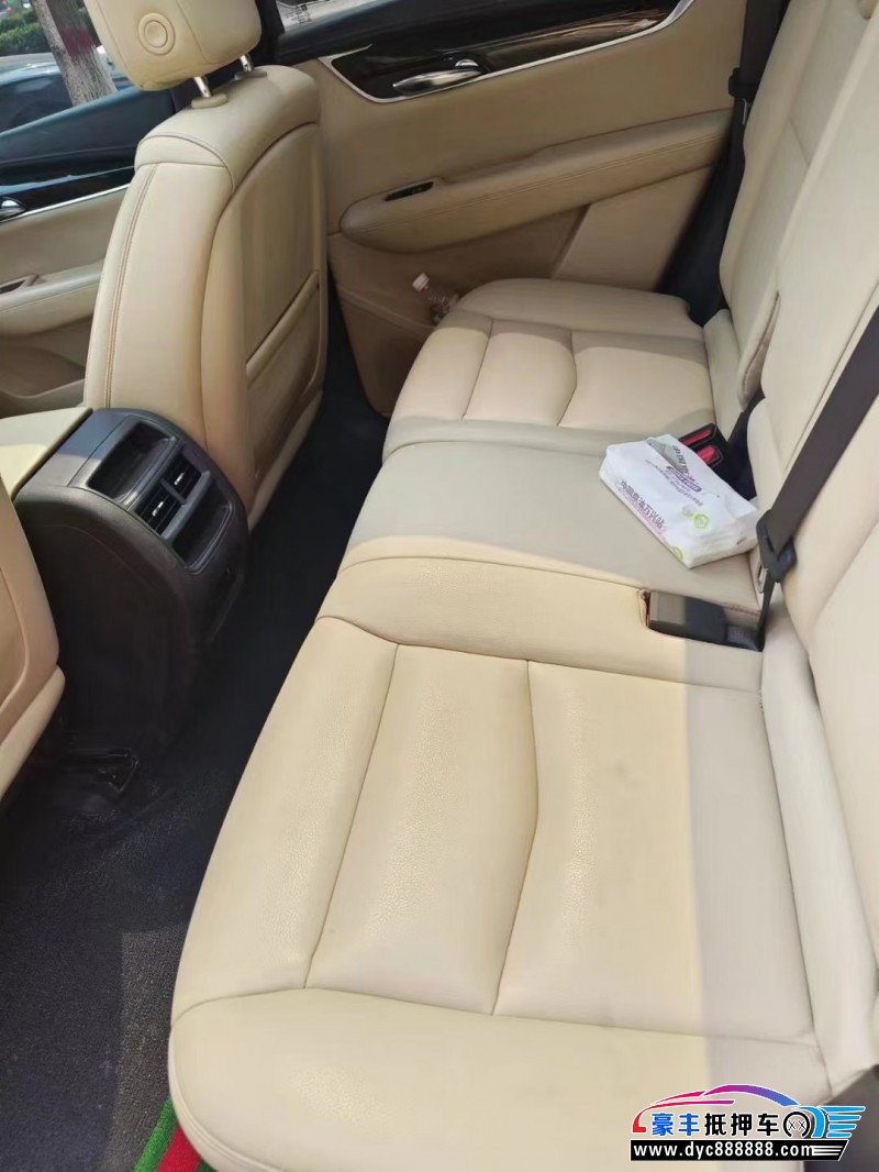 17年凯迪拉克XT5轿车抵押车出售