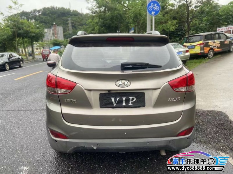 11年现代ix35轿车抵押车出售