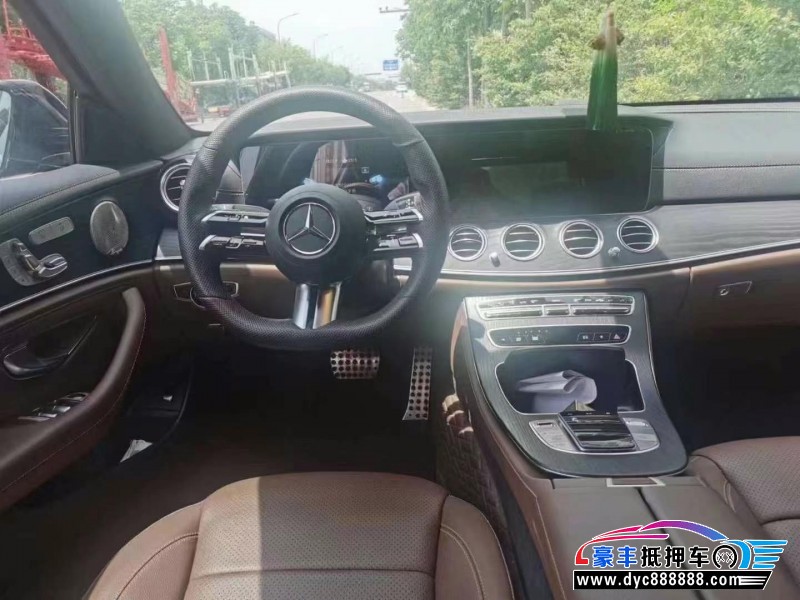 22年奔驰E轿车抵押车出售