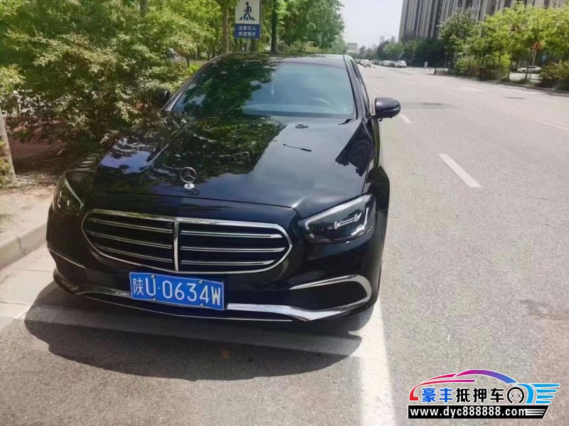 22年奔驰E轿车抵押车出售