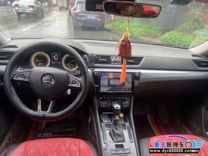 19年斯柯达速派轿车抵押车出售
