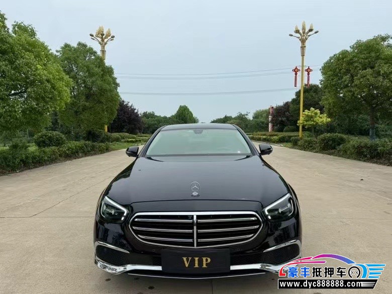 22年奔驰E轿车抵押车出售