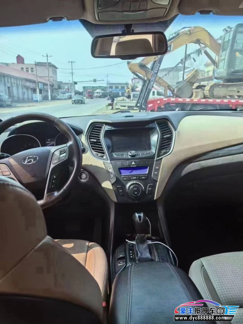 14年现代圣达菲轿车抵押车出售