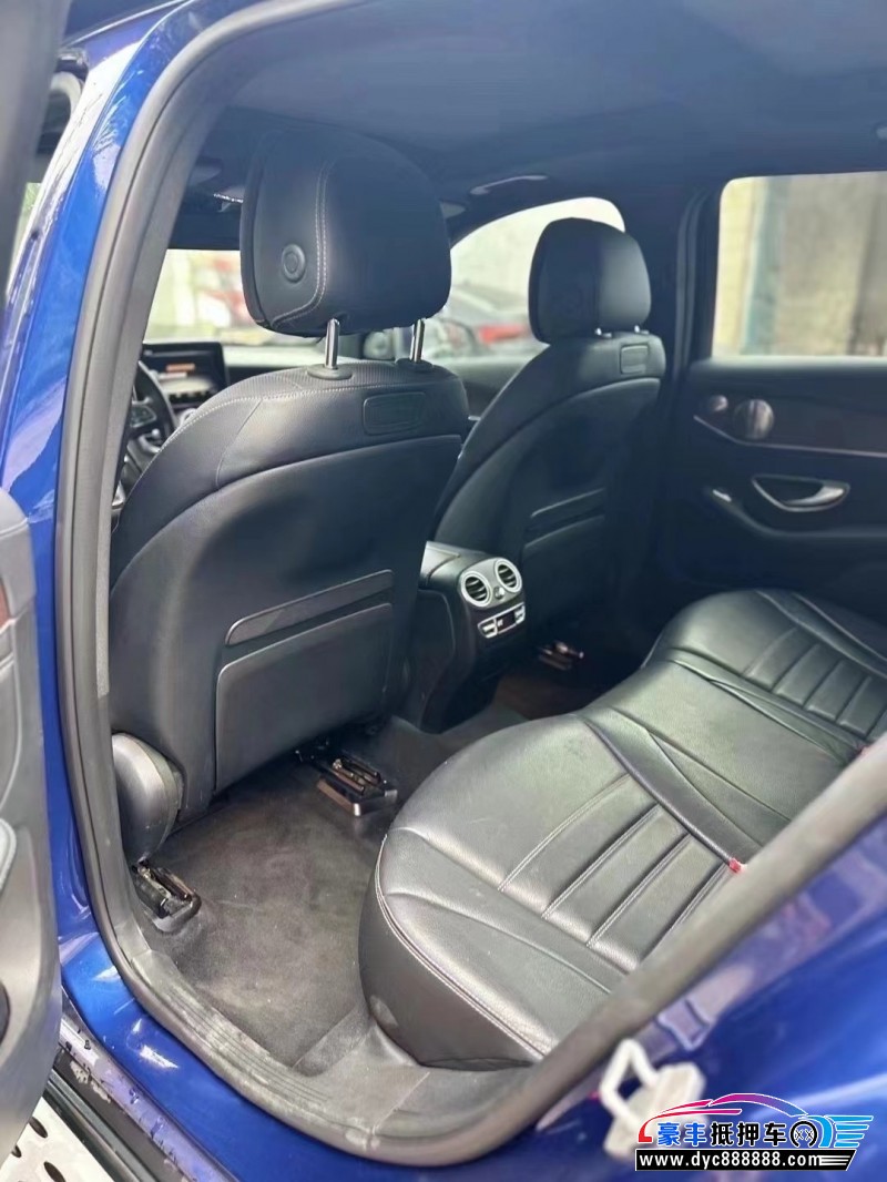 18年奔驰GLC轿车抵押车出售