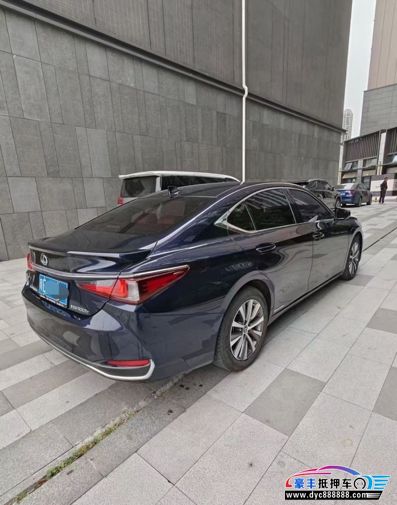 19年雷克萨斯ES轿车抵押车出售