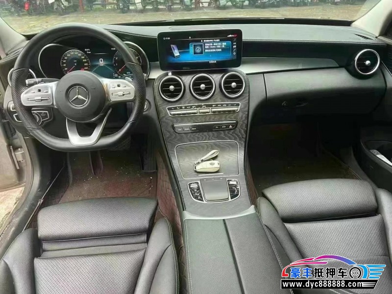 20年奔驰C轿车抵押车出售