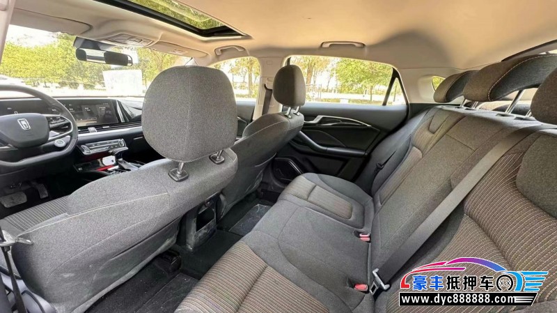 23年奔腾B70轿车抵押车出售