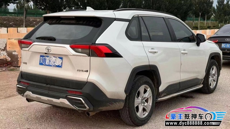 21年丰田RAV4轿车抵押车出售