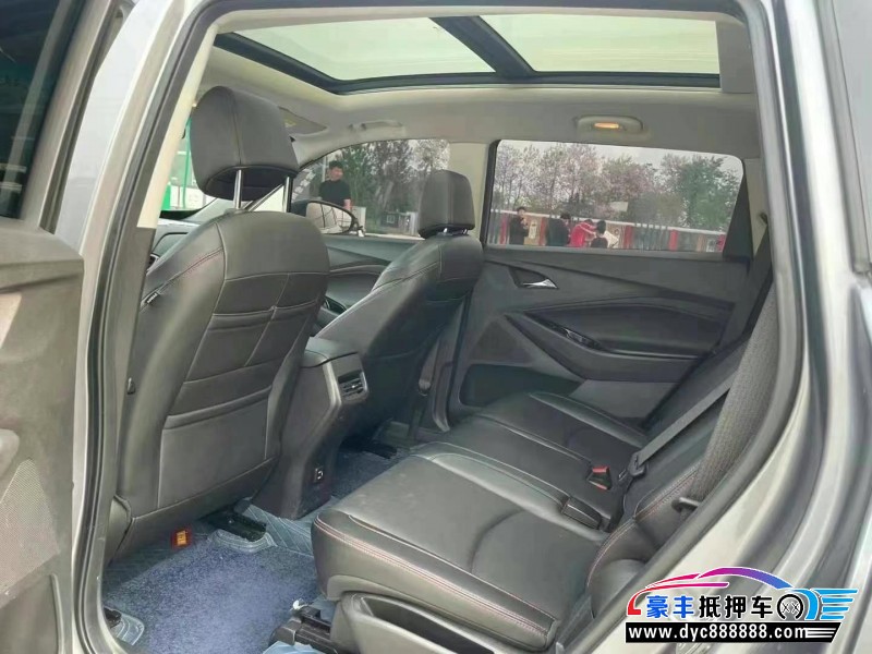 20年雪佛兰沃兰多轿车抵押车出售