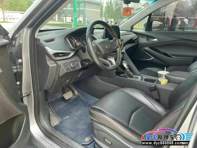 20年雪佛兰沃兰多轿车抵押车出售