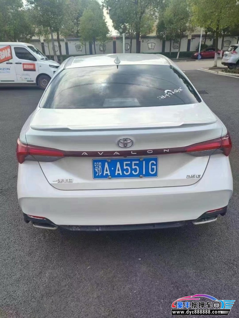 22年丰田亚洲龙轿车抵押车出售