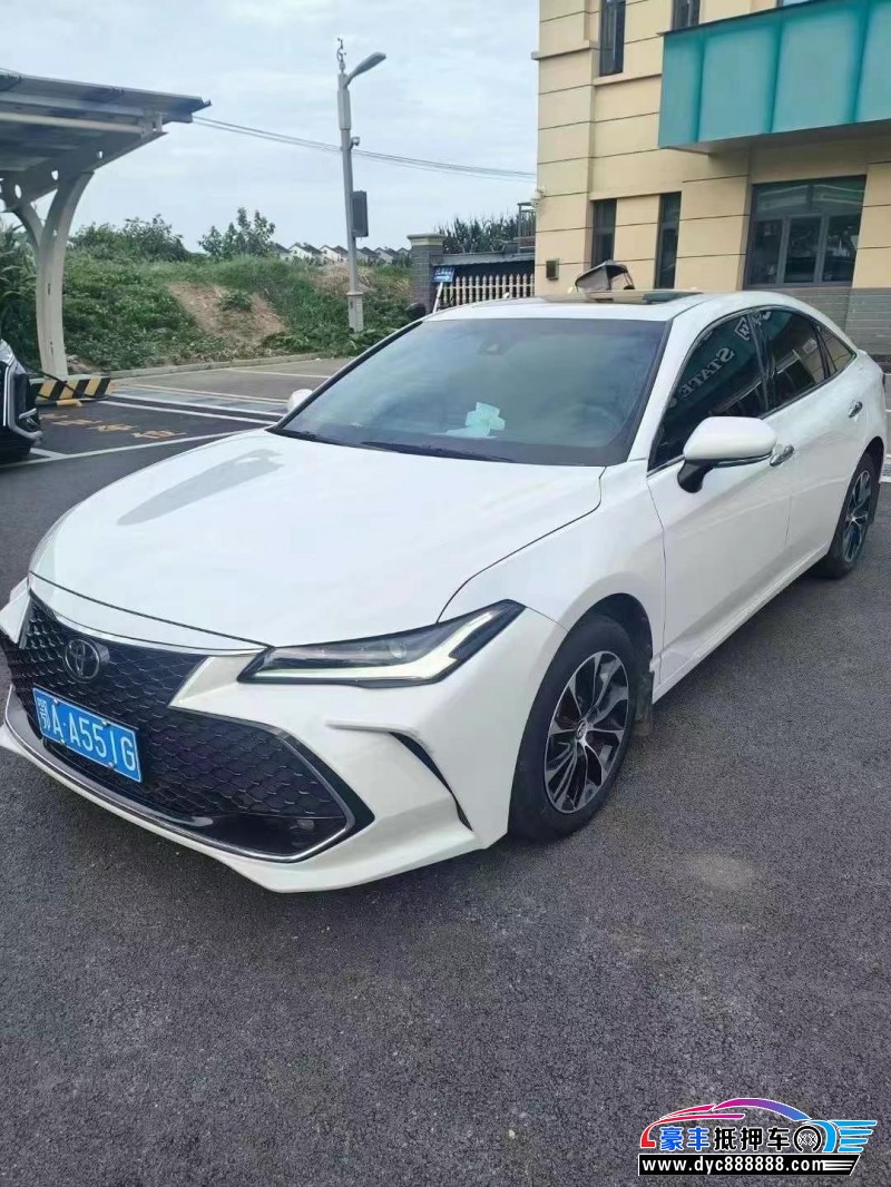 22年丰田亚洲龙轿车抵押车出售