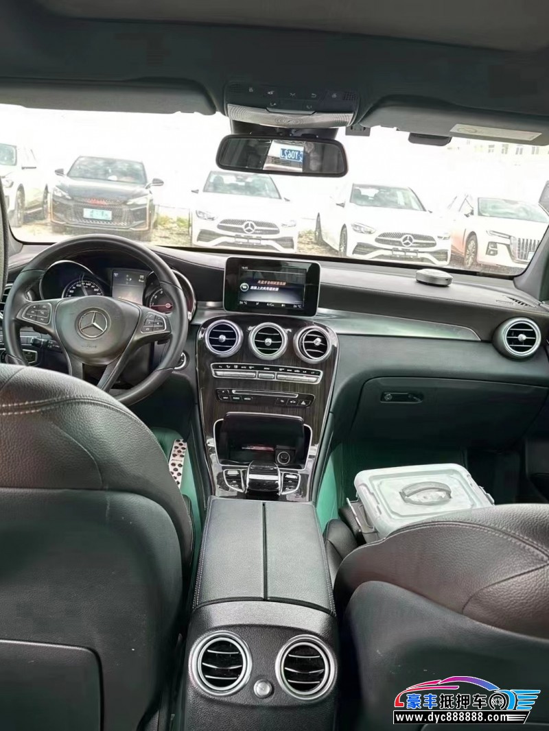 17年奔驰GLC轿车抵押车出售