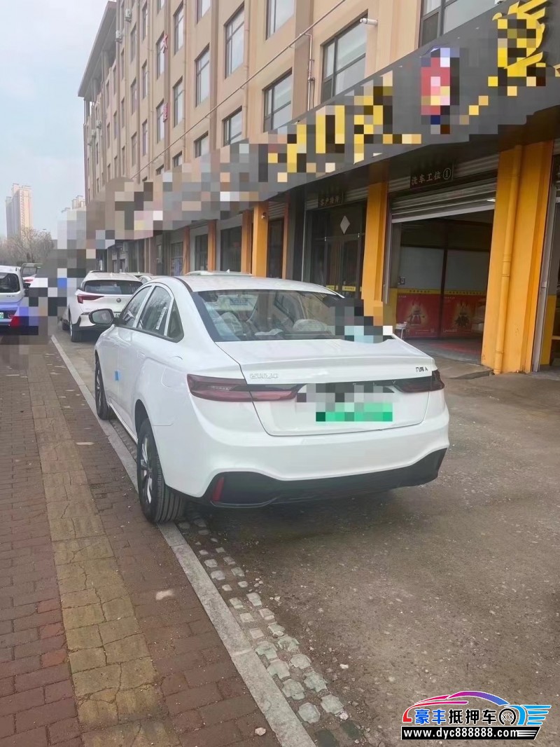 24年吉利几何轿车抵押车出售