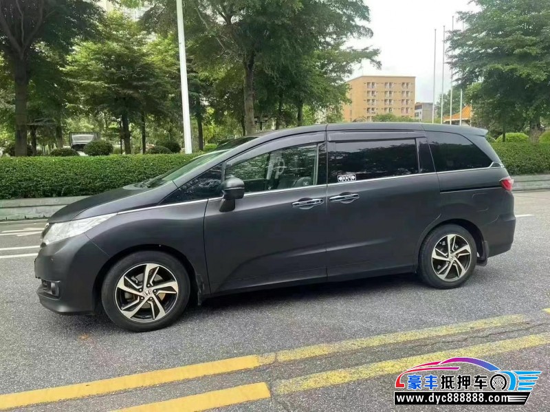 15年本田奥德赛轿车抵押车出售