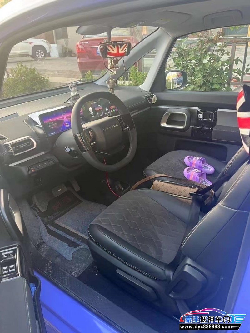 23年宝骏kiwi ev轿车抵押车出售