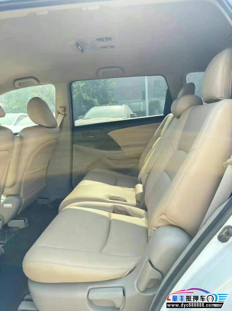 14年本田奥德赛轿车抵押车出售