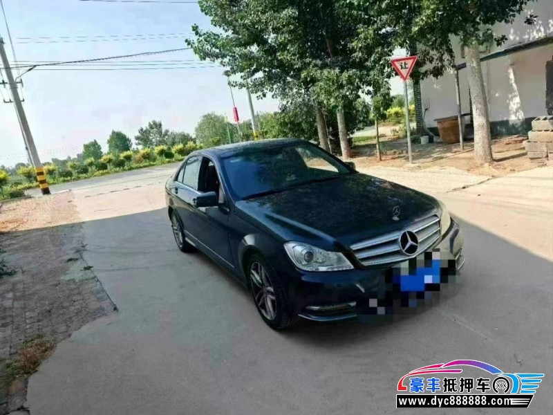 13年奔驰C轿车抵押车出售