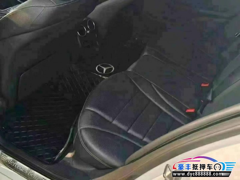 20年奔驰C轿车抵押车出售