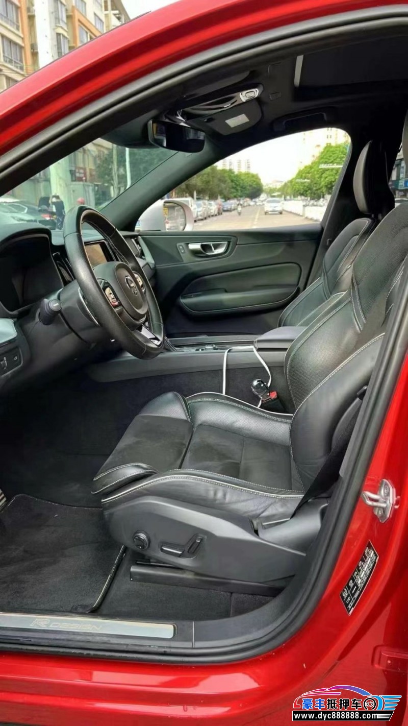 18年沃尔沃XC60轿车抵押车出售