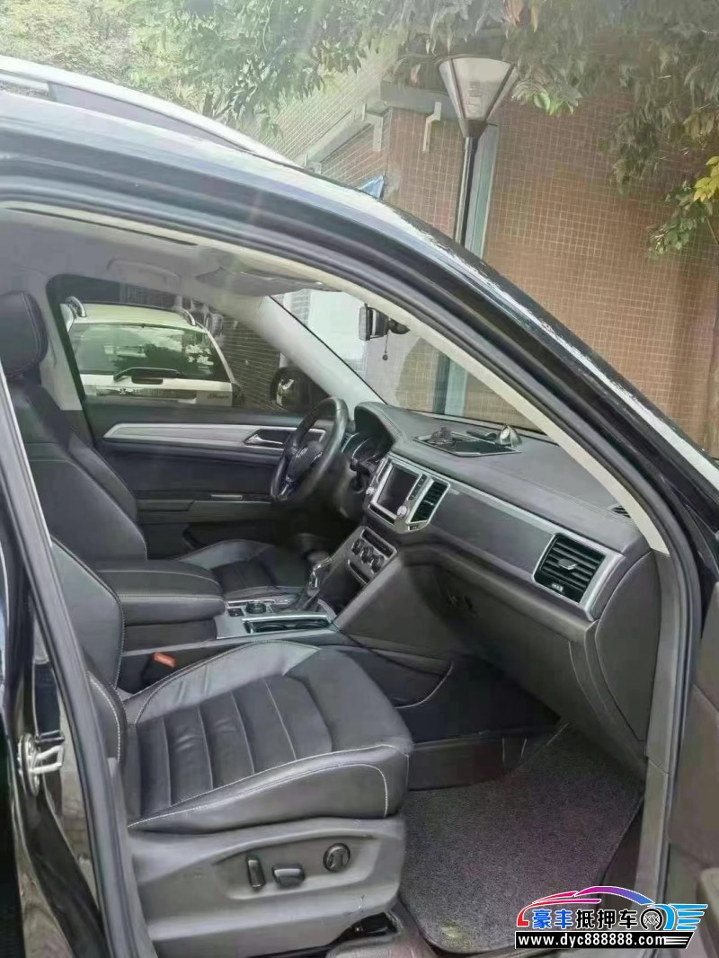 18年大众途昂轿车抵押车出售