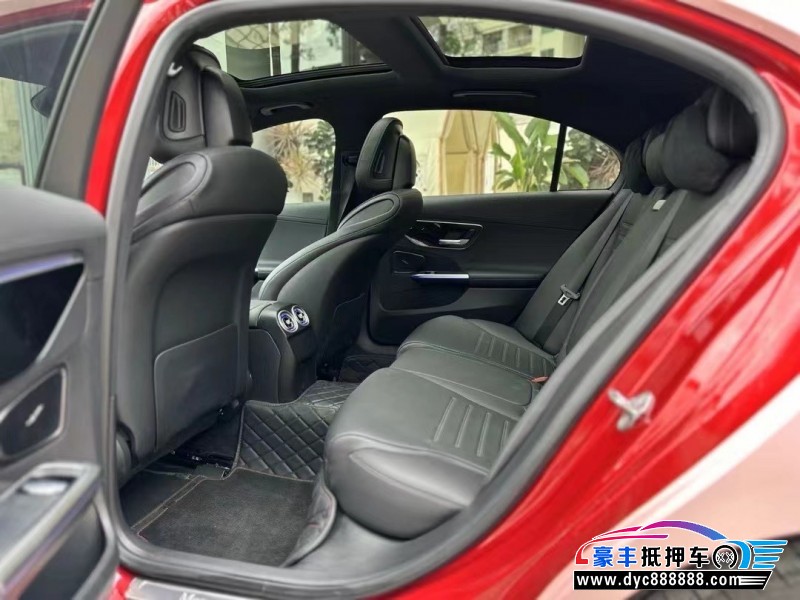 22年奔驰C轿车抵押车出售