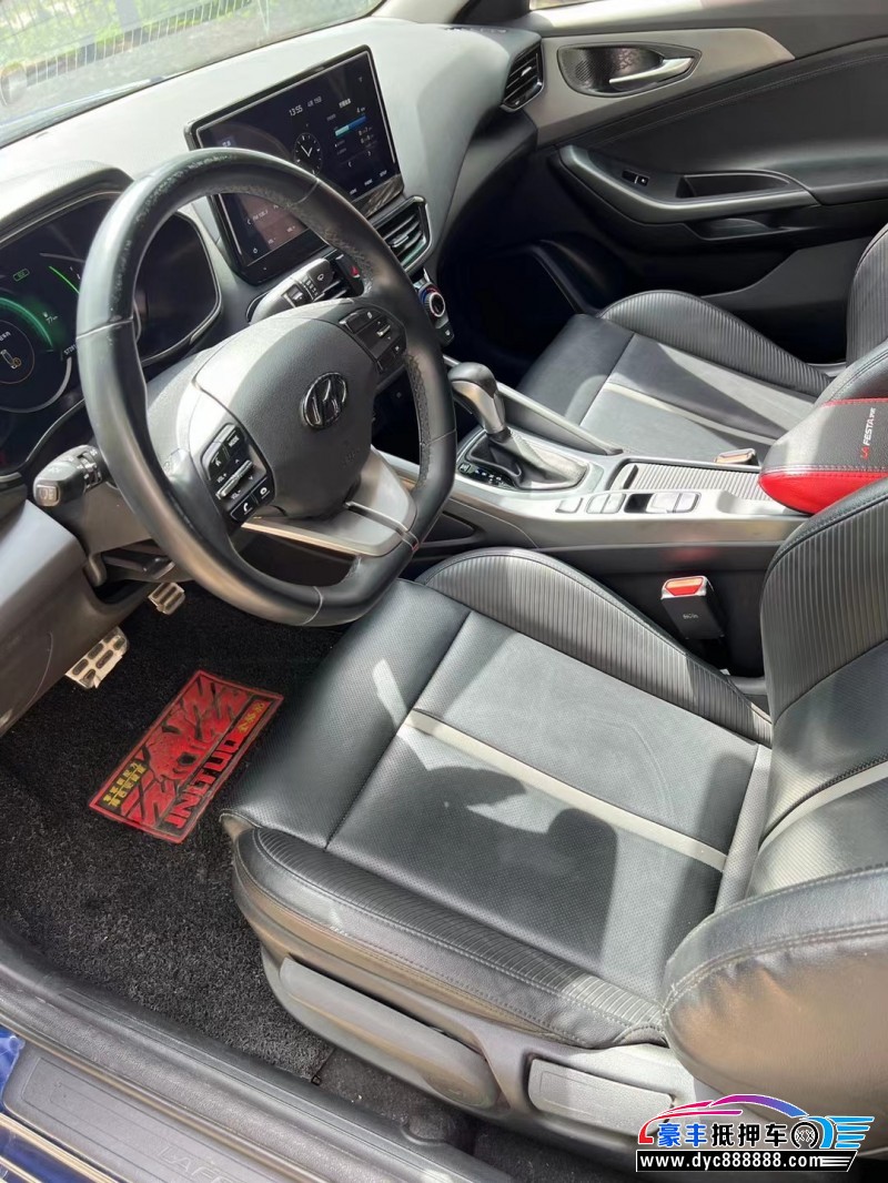 20年现代菲斯塔轿车抵押车出售