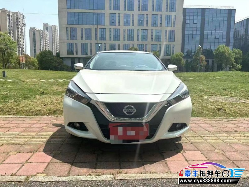 18年日产蓝鸟轿车抵押车出售