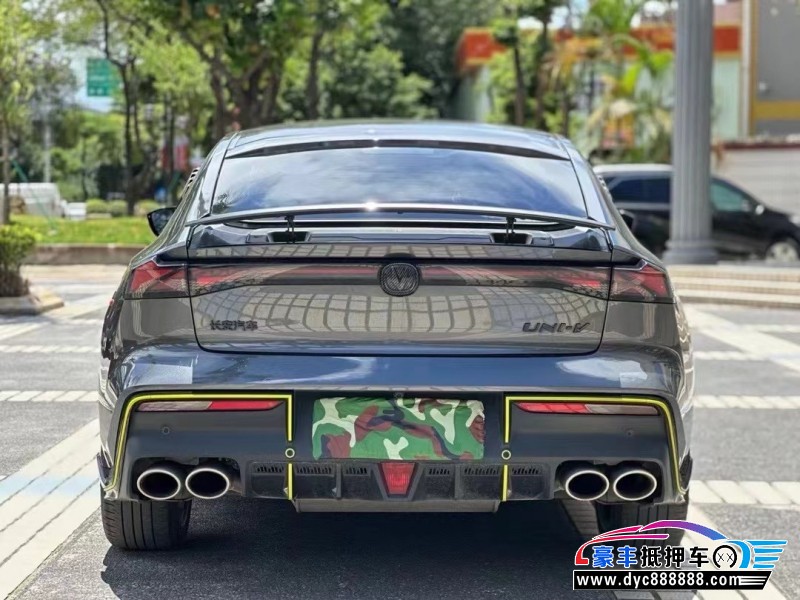 23年长安长安UNI轿车抵押车出售