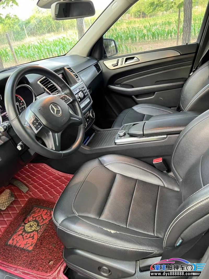 13年奔驰ML轿车抵押车出售