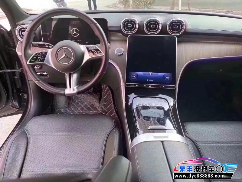 22年奔驰C轿车抵押车出售