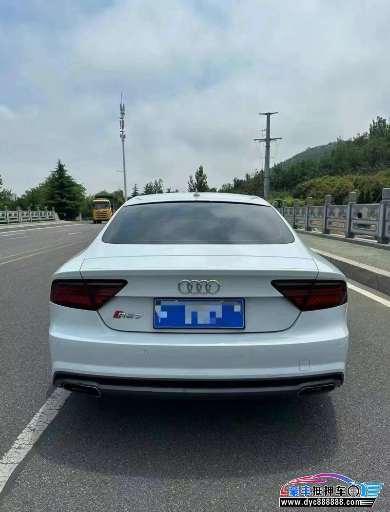 18年奥迪A7轿车抵押车出售