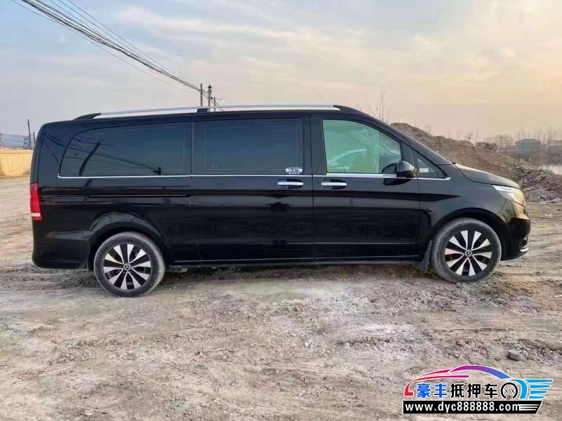 21年奔驰威霆轿车抵押车出售