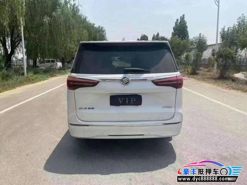 24年别克GL8轿车抵押车出售