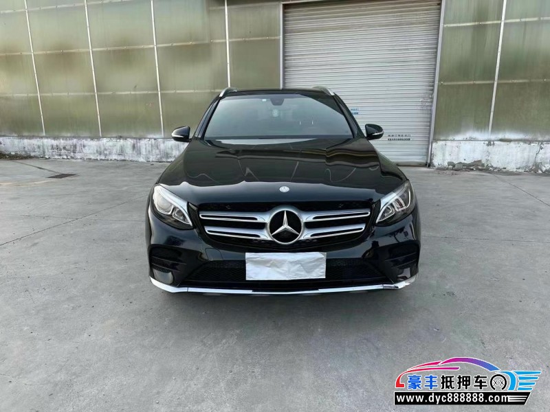 17年奔驰GLC轿车抵押车出售